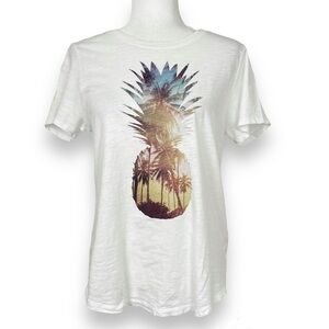NWT Old Navy Plus Size White Pineapple Palm Trees Graphic T-Shirt Size M